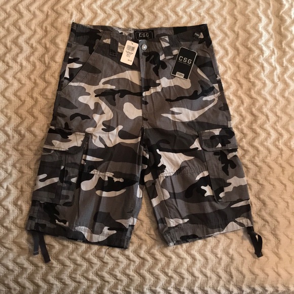 Cargo shorts - Picture 1 of 5